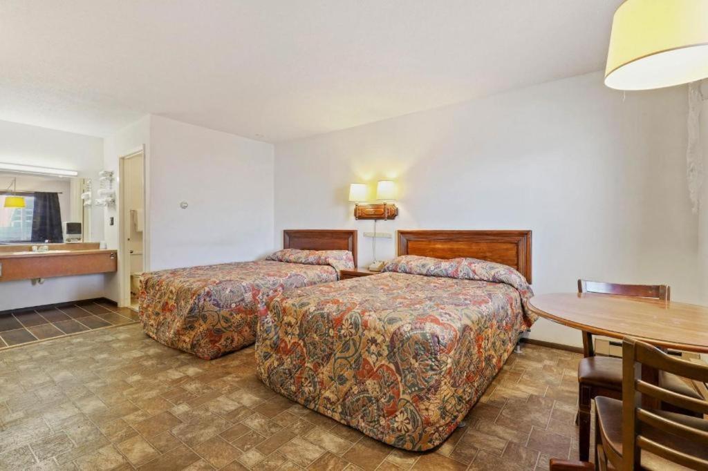 Hotel O Oskaloosa - Hwy 63/92 Extérieur photo